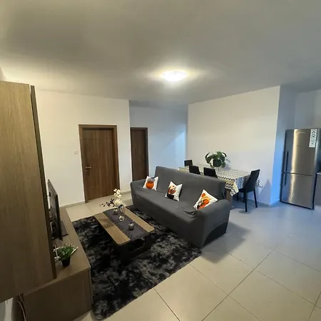 Relaxing With Private Bathroom Alloggio in famiglia San Giuliano